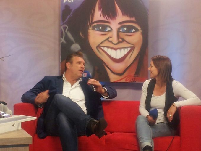 TV West - Debby en haar mannen. Met Sjaak Bral.